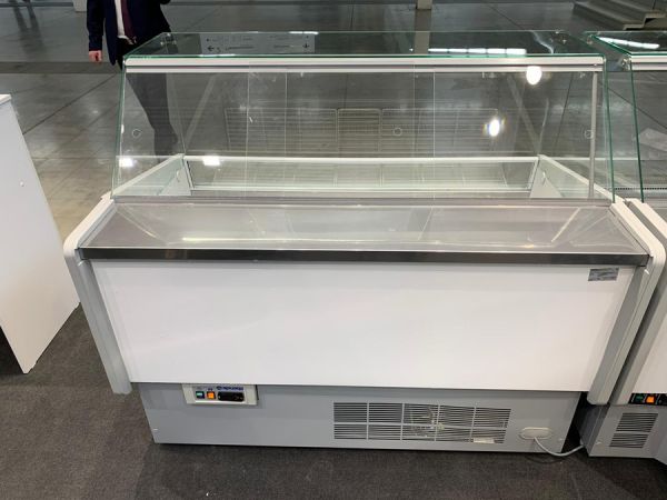 Холодильная витрина Ариада Альтаир Куб ВН75C-1200